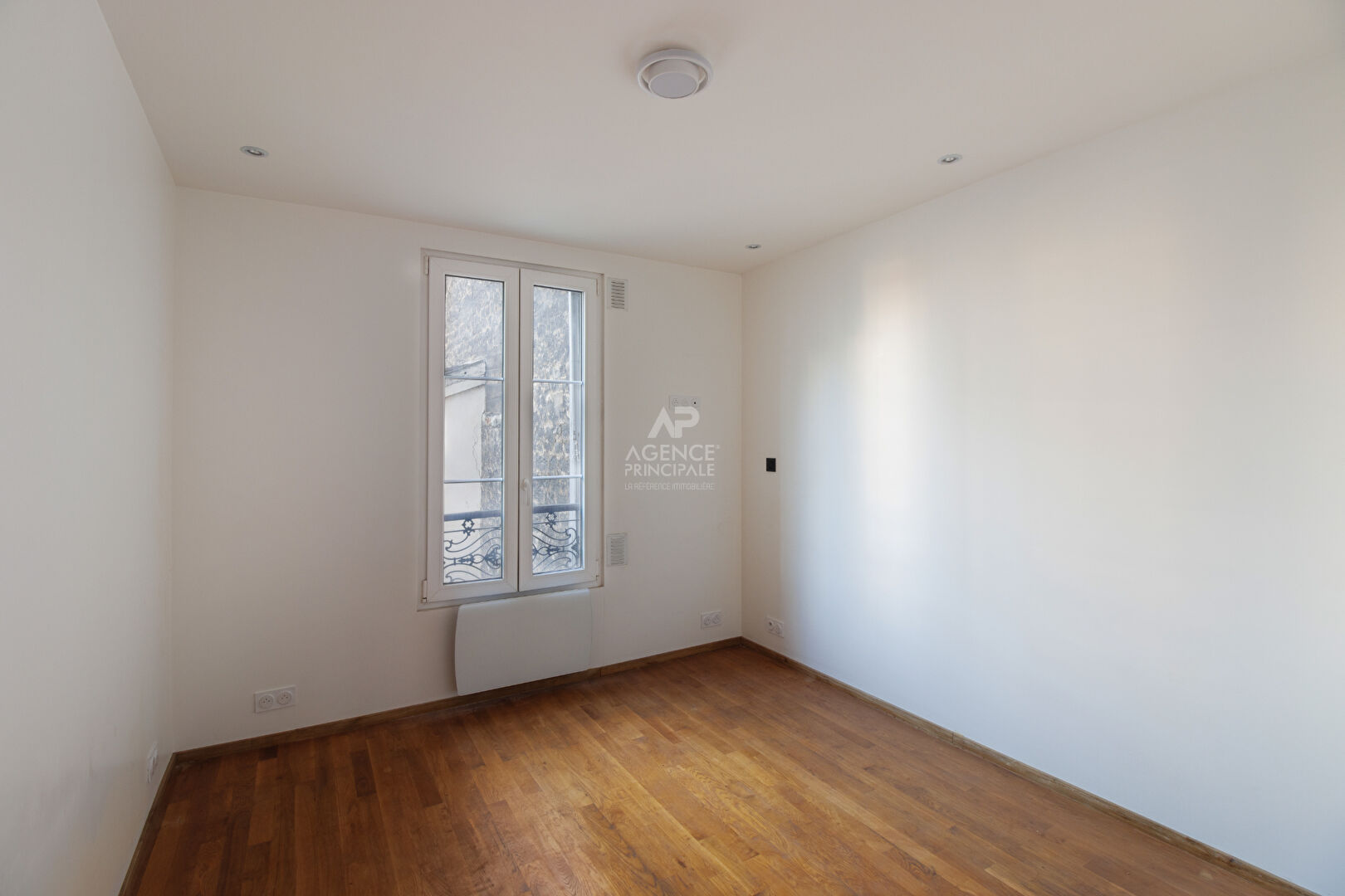 CLICHY - RUE ABET VARET - METRO SAINT OUEN