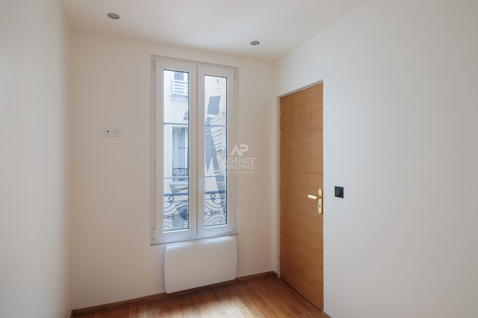 CLICHY - RUE ABET VARET - METRO SAINT OUEN - Photo 3