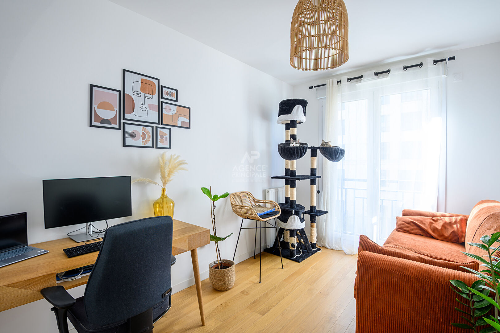 APPARTEMENT 4 PIÈCES AVEC TERRASSE SUD-OUEST ET PARKING - RÉSIDENCE NEUVE - Photo 4