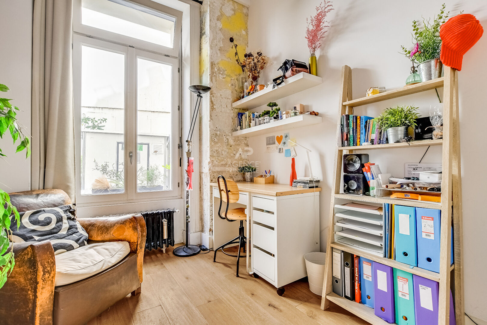 PARIS 9EME - METRO POISSONNIERE - RUE SEMARD / ANCIEN ATELIER-LOFT - Photo 3