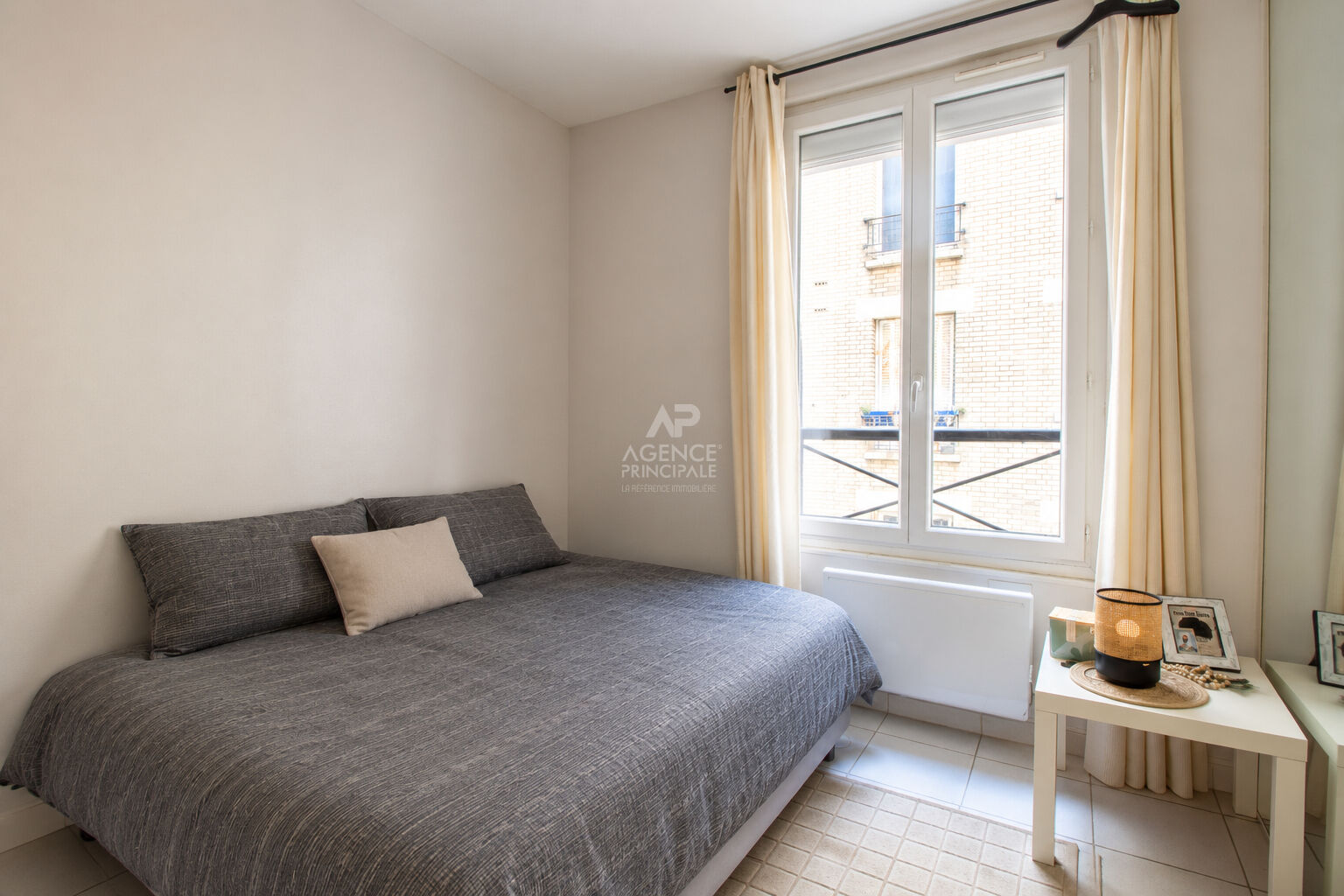 PARIS 9EME - EN EXCLUSIVITÉ - RUE DU FAUBOURG POISSONNIÈRE.