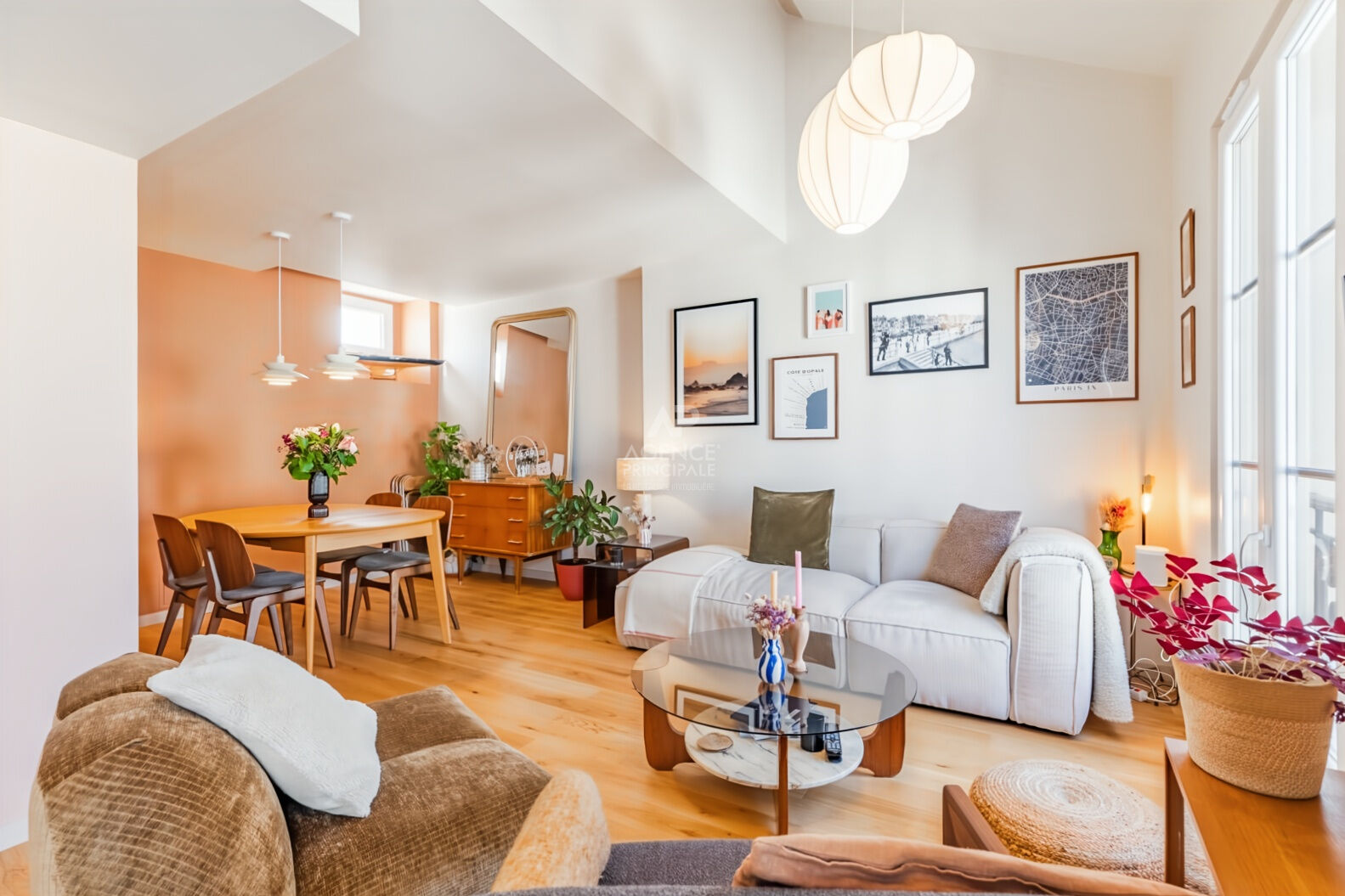 PARIS 9EME - RUE MILTON - DUPLEX AU DERNIER ÉTAGE AVEC ASCENSEUR - Photo principale